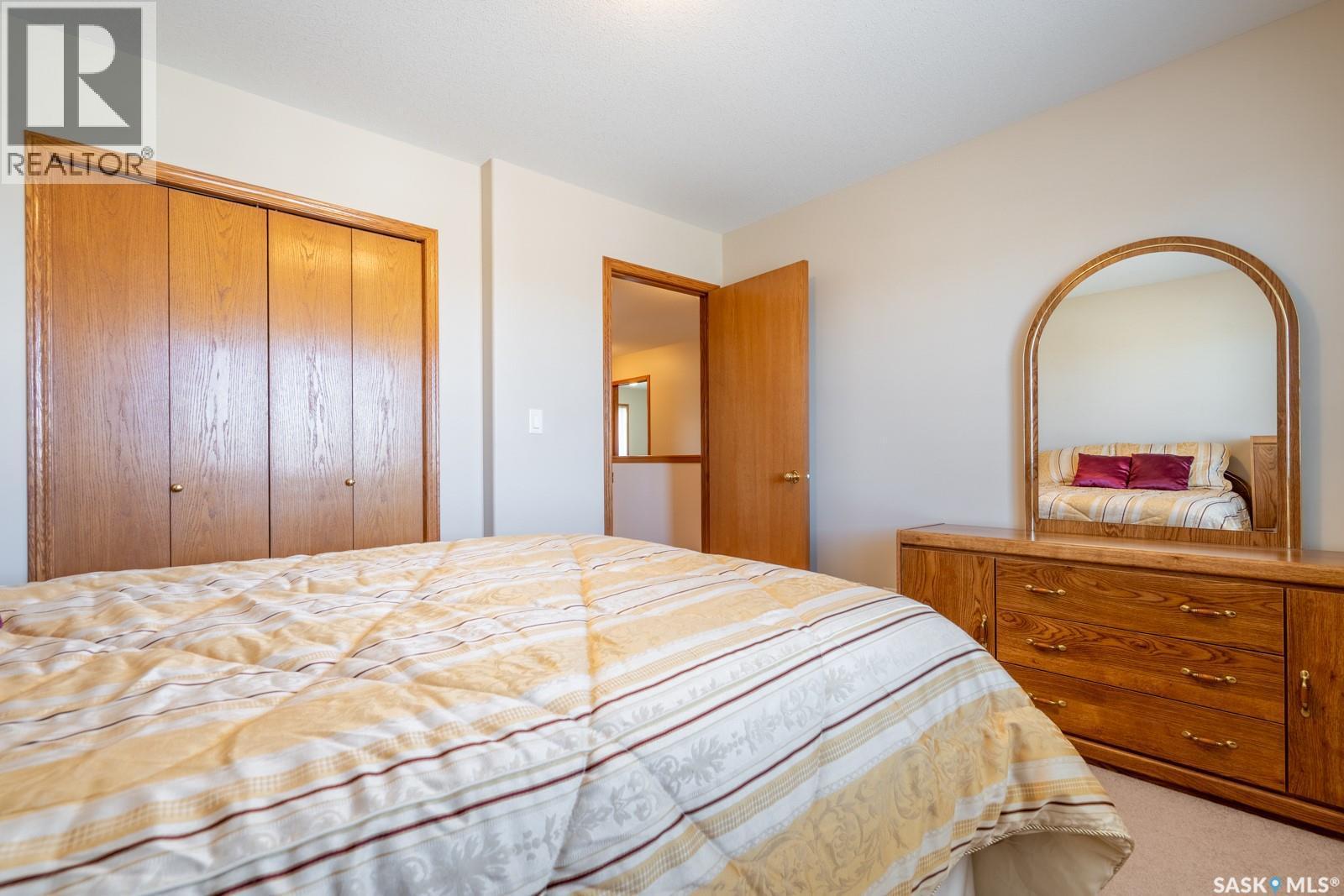 2346 Mcgregor Place, Regina, SK - Indoor Photo Showing Bedroom
