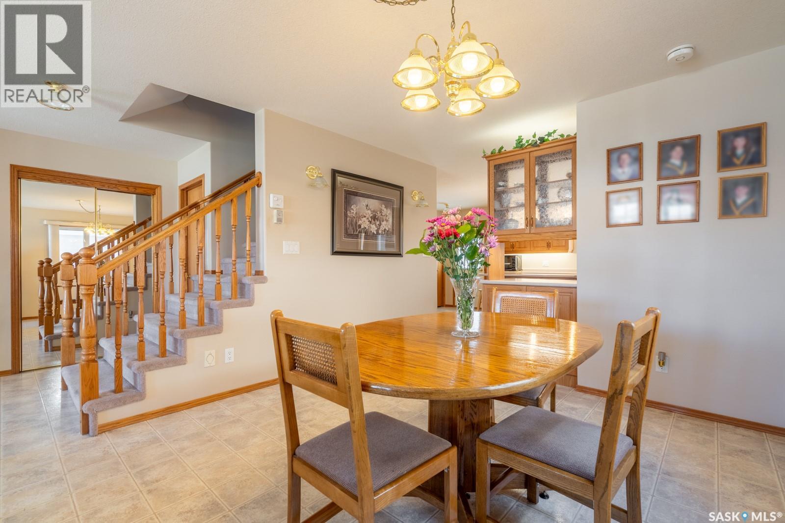 2346 Mcgregor Place, Regina, SK - Indoor Photo Showing Dining Room