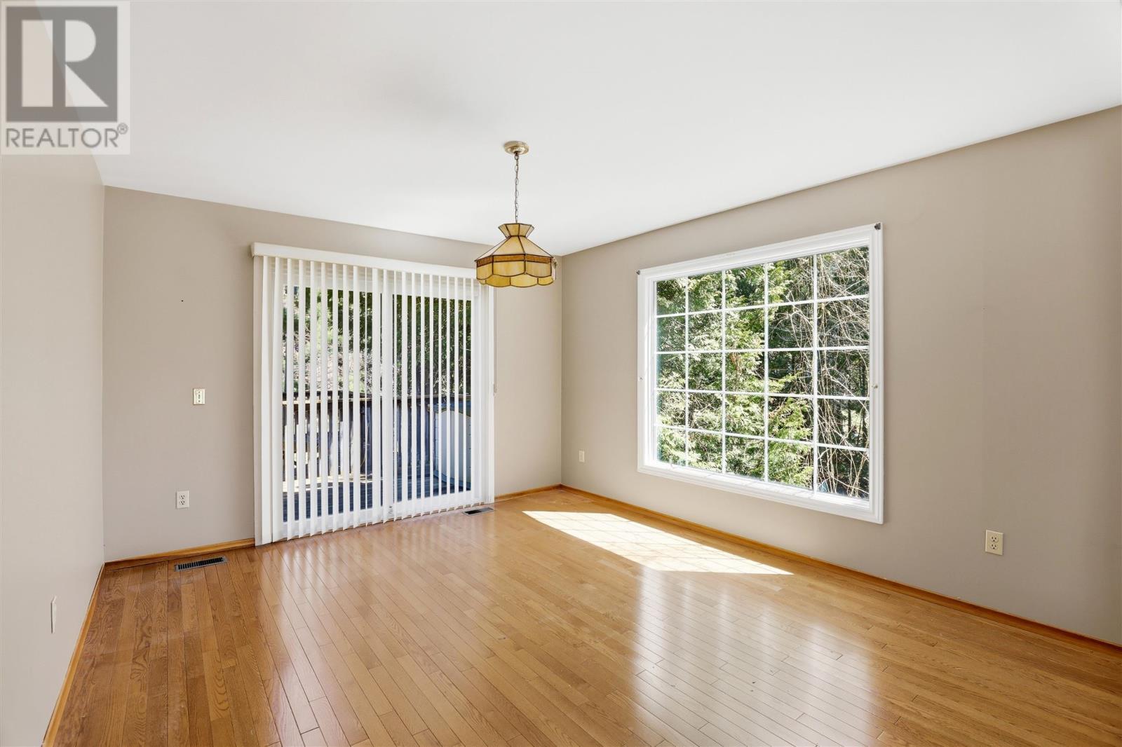 4562 Second Lin W, Prince Township, ON - Indoor Photo Showing Other Room
