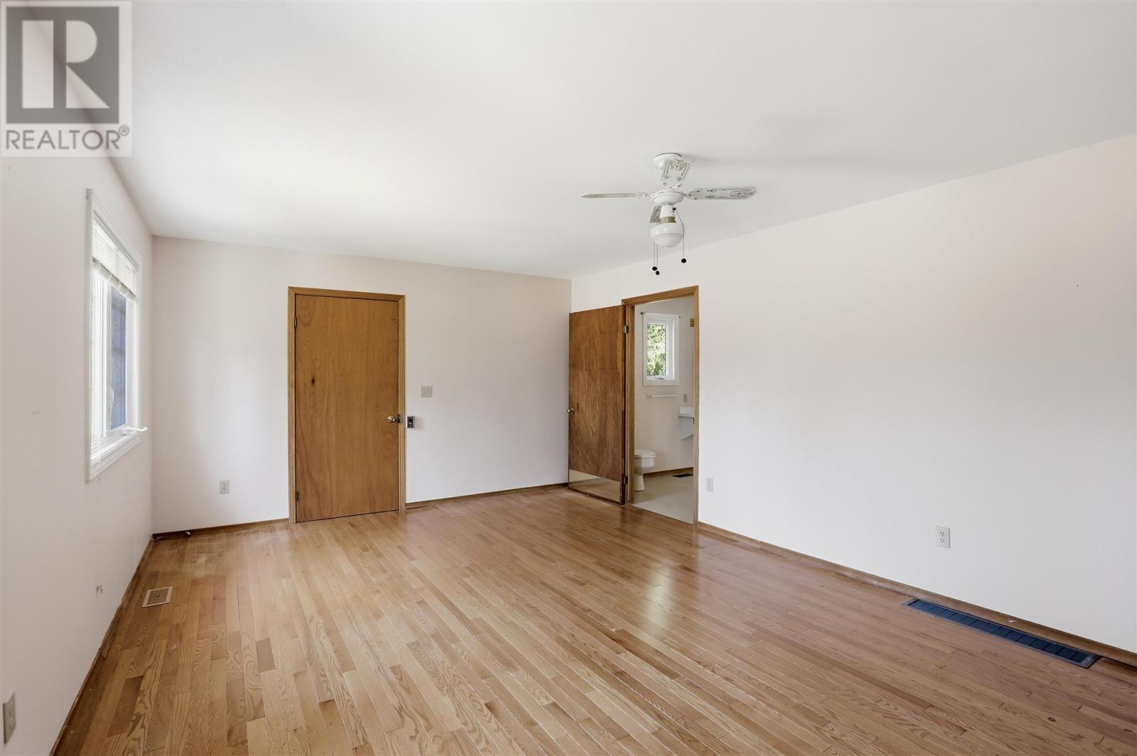 4562 Second Lin W, Prince Township, ON - Indoor Photo Showing Other Room