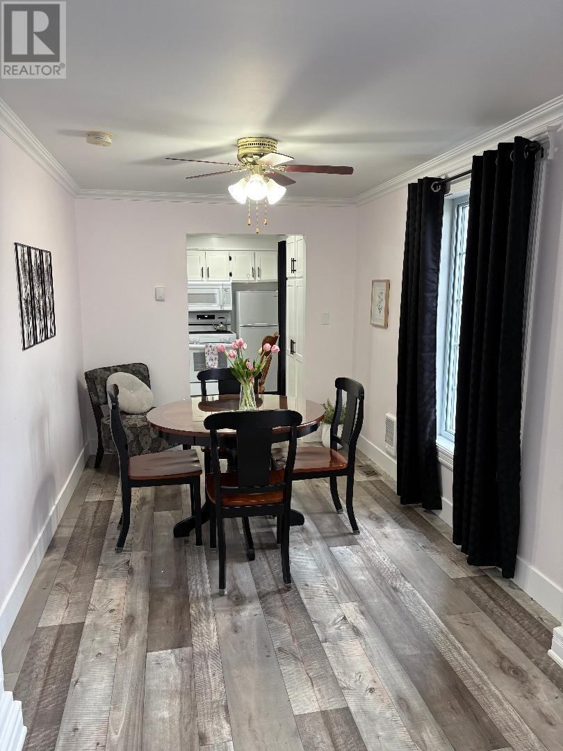 180 Main Street, Triton, NL - Indoor