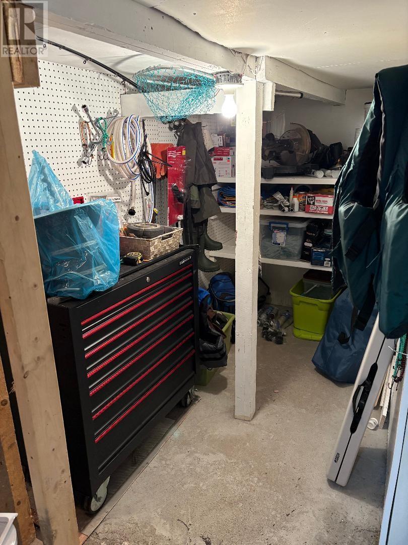 180 Main Street, Triton, NL - Indoor