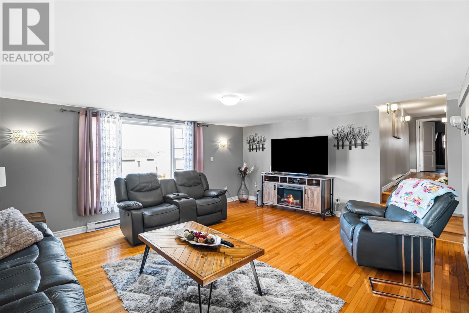 6 Dillon Crescent, St. Johns, NL - Indoor Photo Showing Living Room