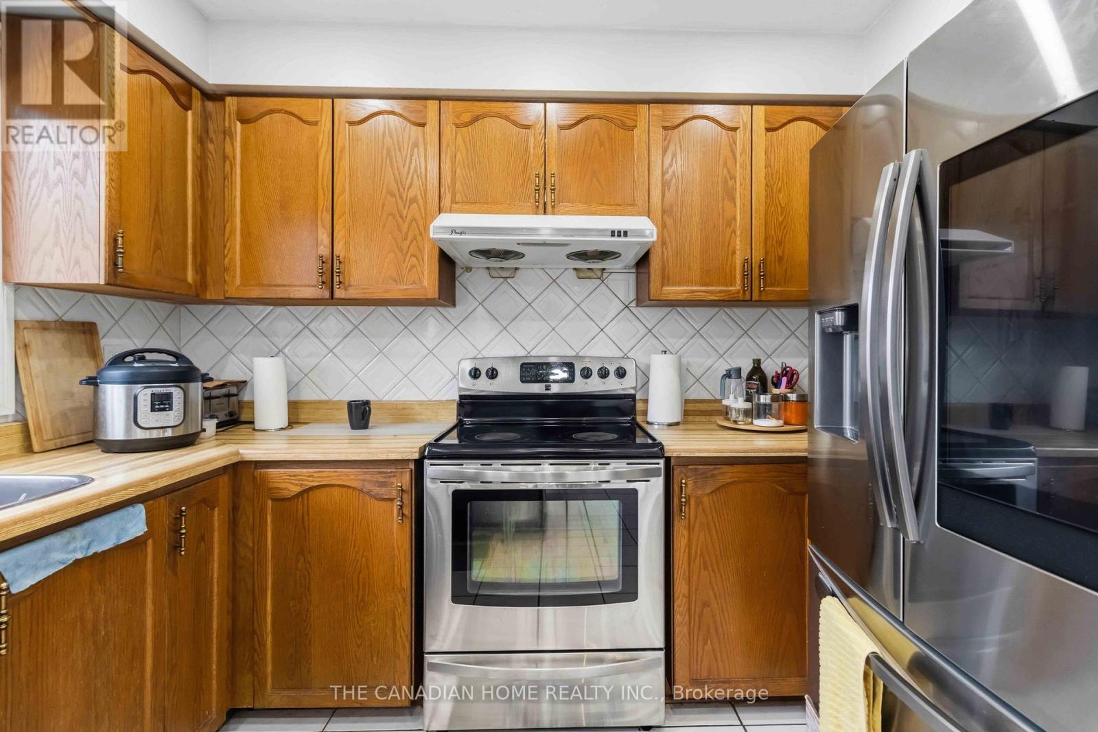 3549 Redmond Road, Mississauga, ON - Indoor Photo Showing Kitchen