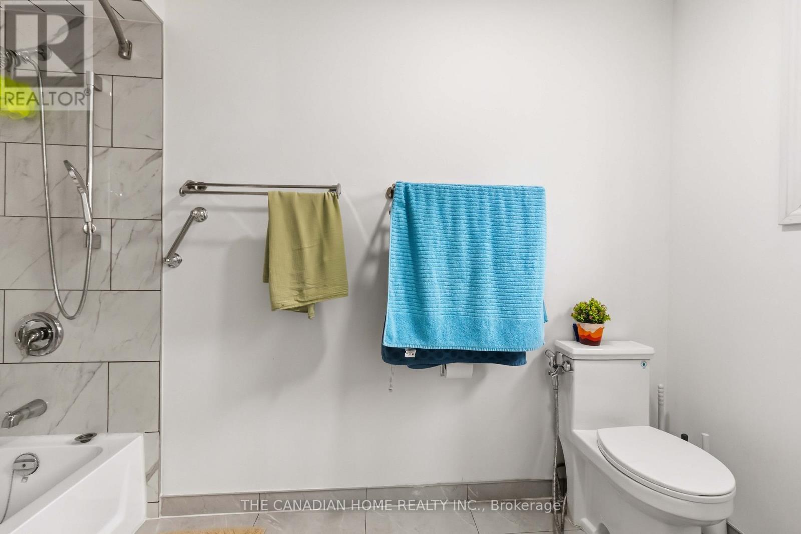 3549 Redmond Road, Mississauga, ON - Indoor Photo Showing Bathroom