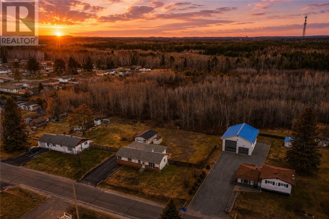 4214 Roy, Hanmer, ON - With View