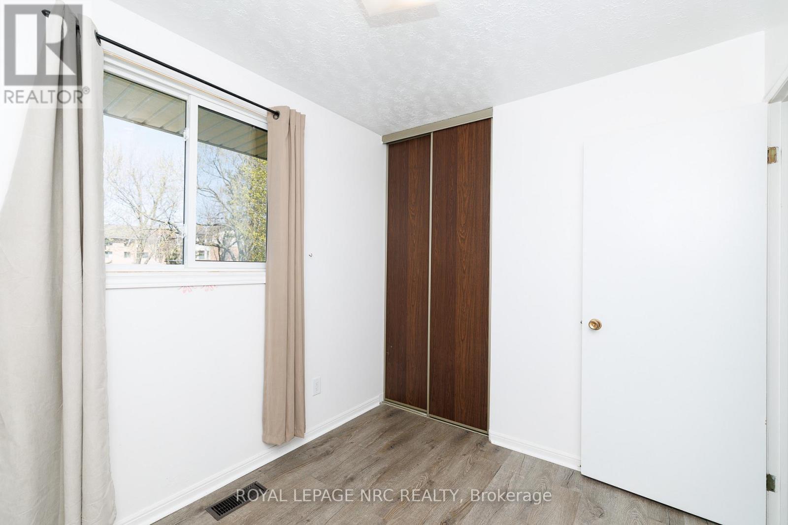 8 Kerwin Gate, St. Catharines (Lakeport), ON - Indoor Photo Showing Other Room