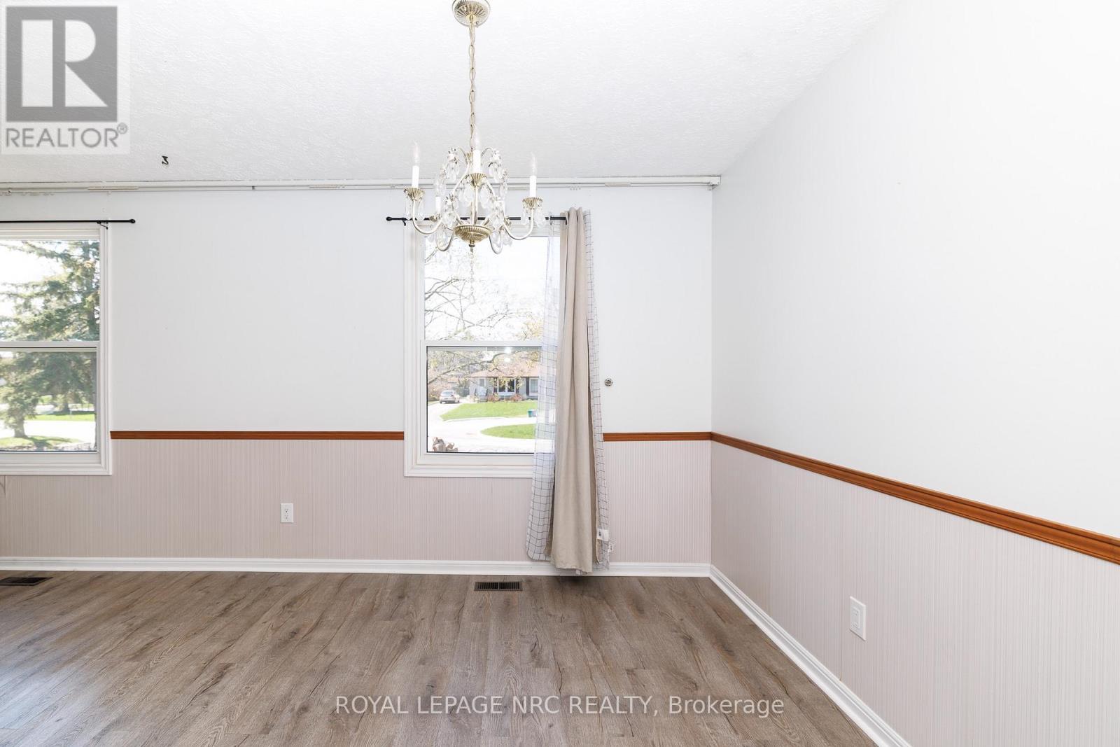 8 Kerwin Gate, St. Catharines (Lakeport), ON - Indoor Photo Showing Other Room