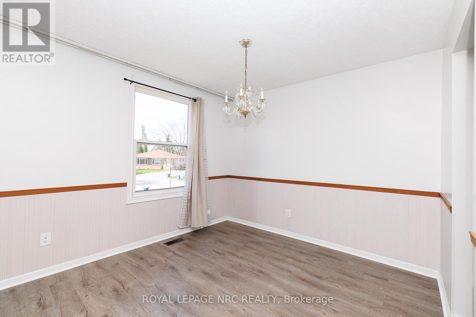 8 Kerwin Gate, St. Catharines (Lakeport), ON - Indoor Photo Showing Other Room