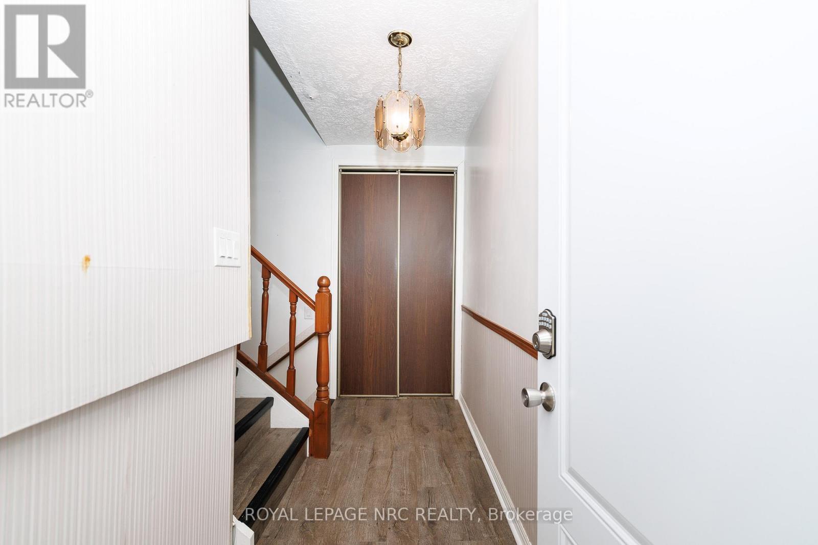 8 Kerwin Gate, St. Catharines (Lakeport), ON - Indoor Photo Showing Other Room