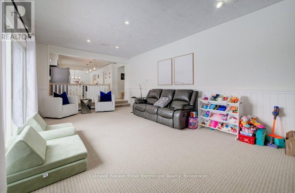 Family room - 33 Tower Road, Arran-Elderslie, ON - Indoor