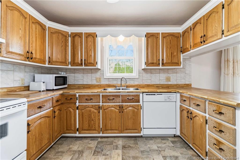 227 Chartersville Rd, Dieppe, NB