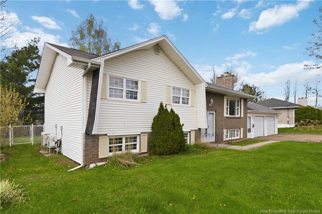 227 Chartersville Rd, Dieppe, NB