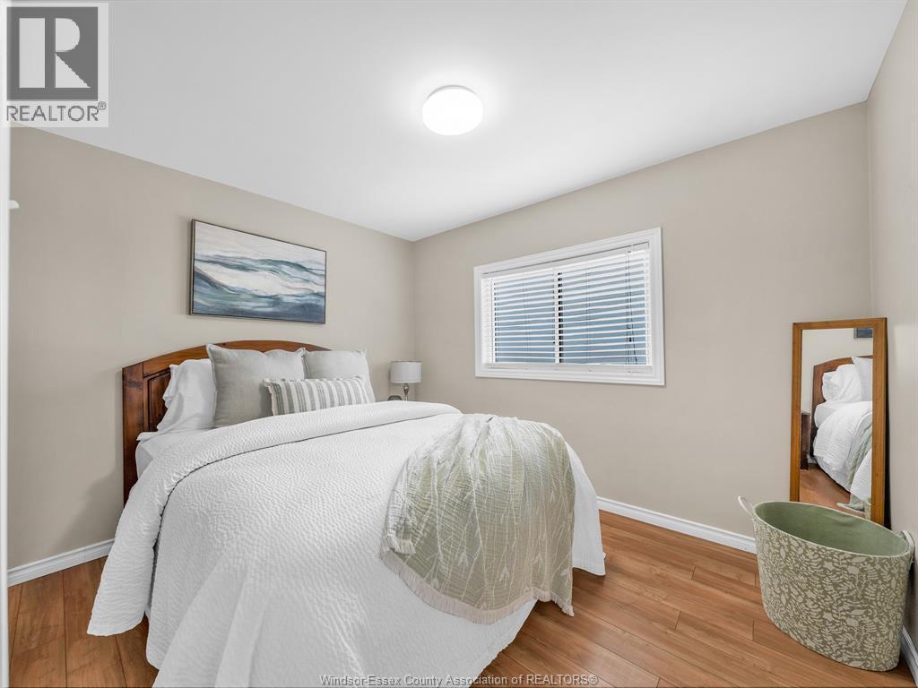 162 Robson Rd, Leamington, ON - Indoor Photo Showing Bedroom
