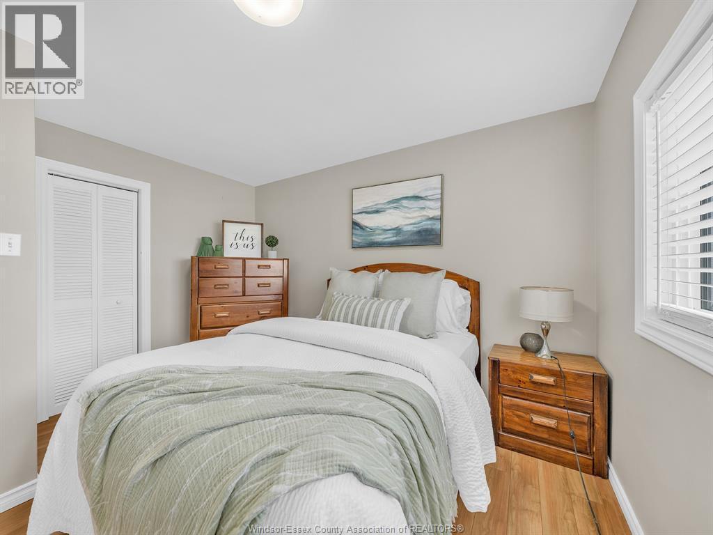 162 Robson Rd, Leamington, ON - Indoor Photo Showing Bedroom