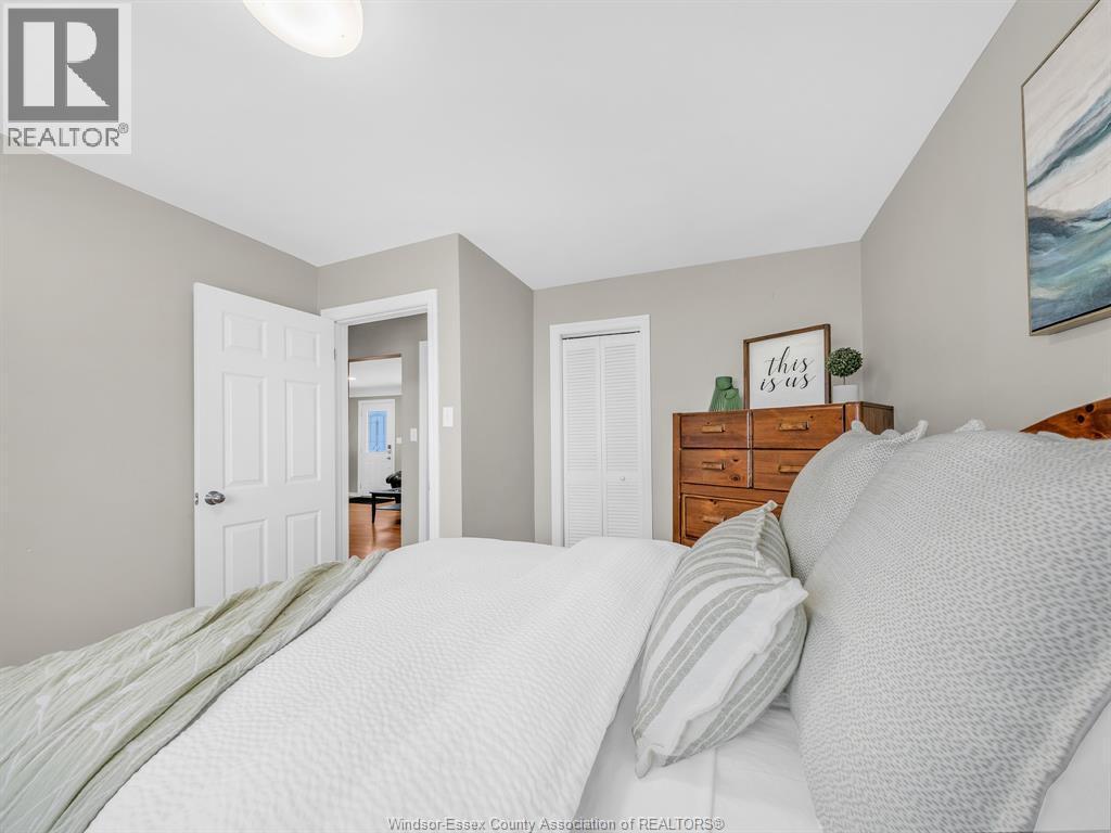 162 Robson Rd, Leamington, ON - Indoor Photo Showing Bedroom