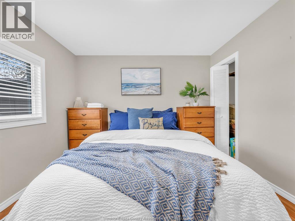162 Robson Rd, Leamington, ON - Indoor Photo Showing Bedroom