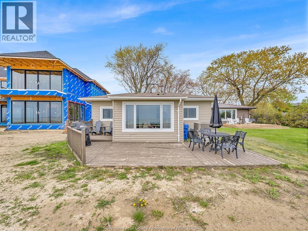162 Robson Rd, Leamington, ON - Outdoor With Deck Patio Veranda