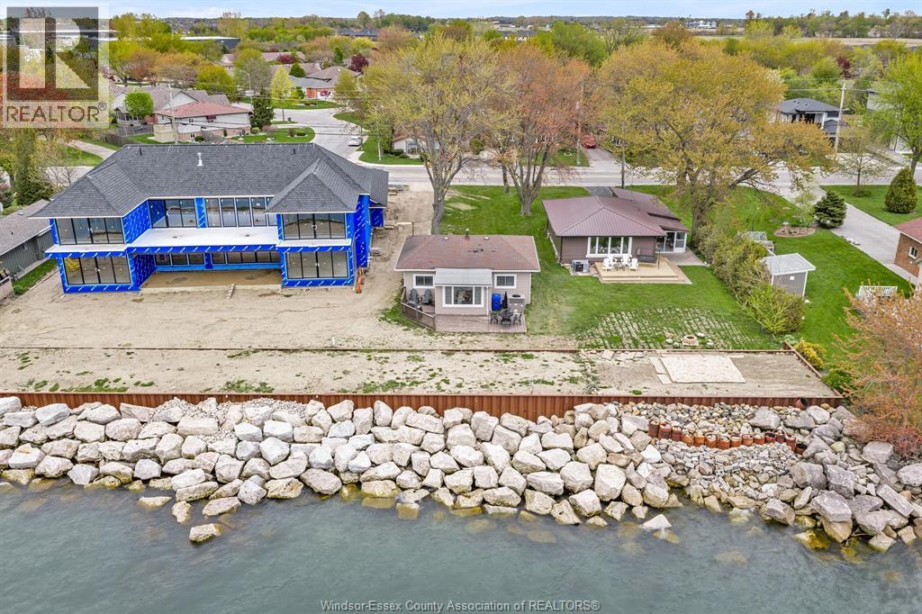 162 Robson Rd, Leamington, ON - Outdoor With Body Of Water With View