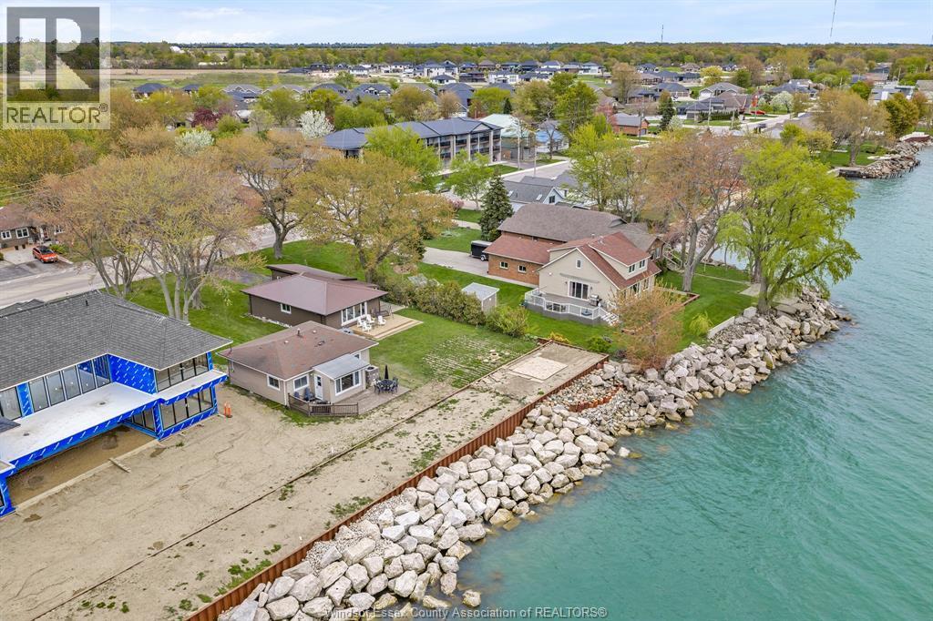 162 Robson Rd, Leamington, ON - Outdoor With Body Of Water With View