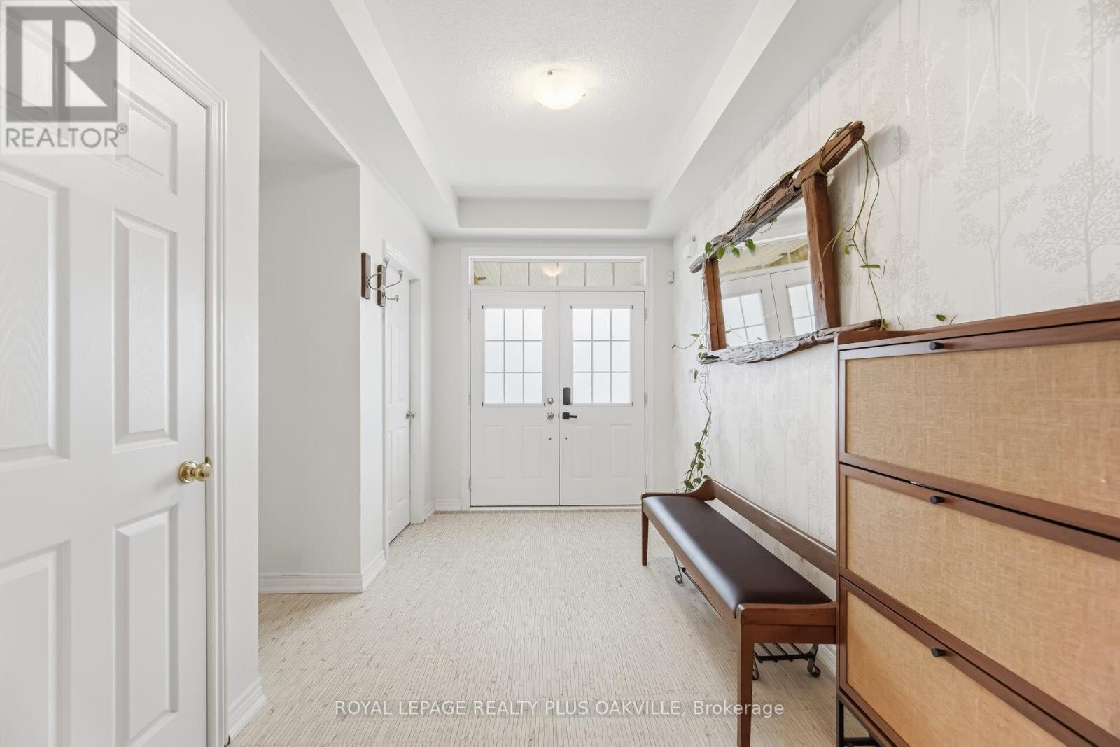 3409 Liptay Avenue, Oakville, ON - Indoor Photo Showing Other Room