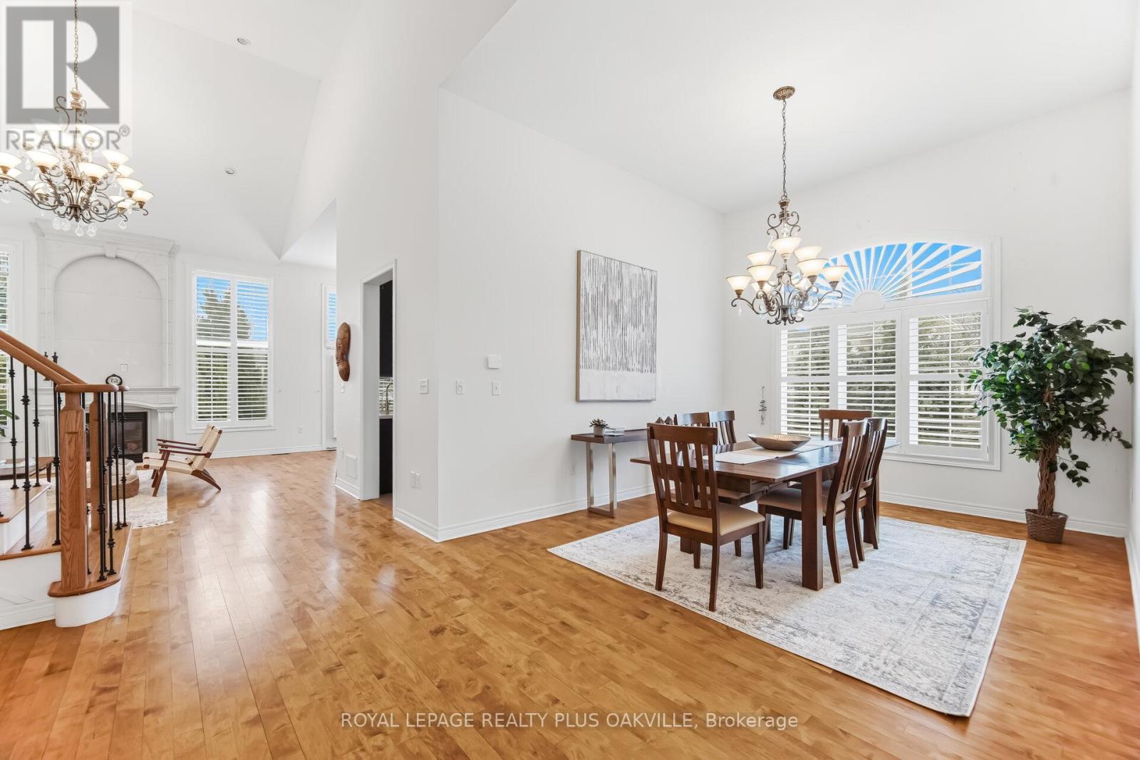 3409 Liptay Avenue, Oakville, ON - Indoor Photo Showing Dining Room