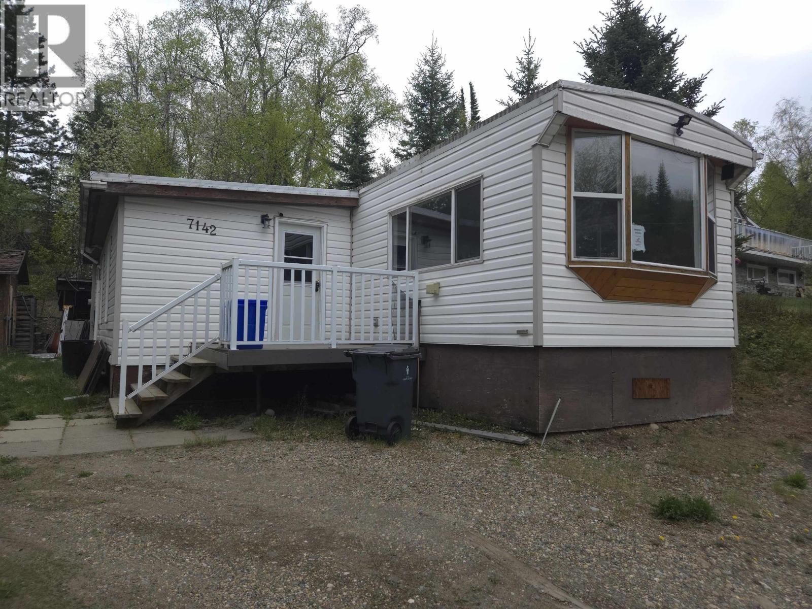 7142 Bear Road, Prince George, BC - Outdoor