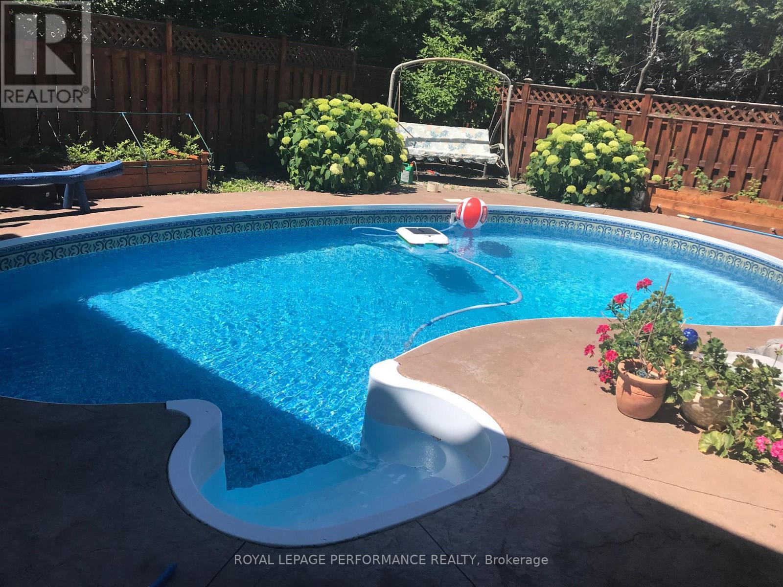 1841 Beattie Avenue, Ottawa, ON - Outdoor With In Ground Pool With Backyard