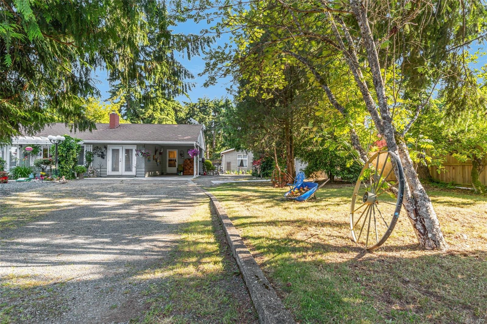 1226 Centre Rd, Qualicum Beach, BC