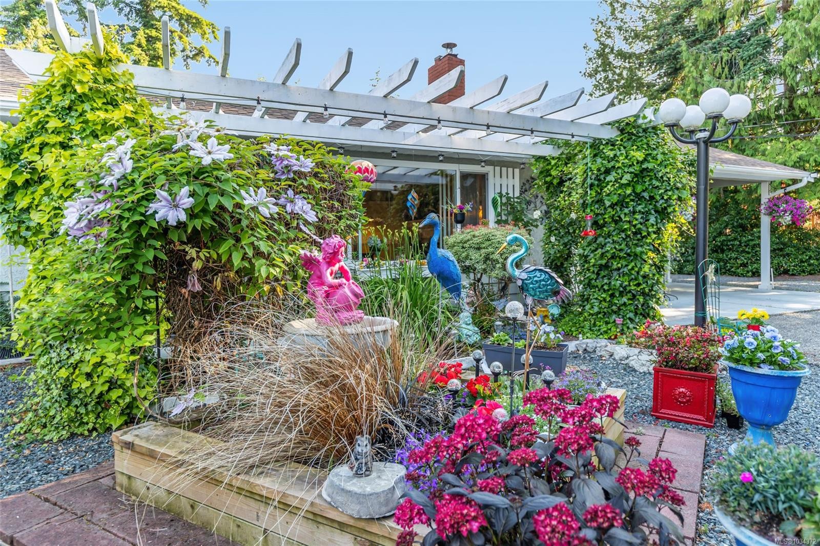 1226 Centre Rd, Qualicum Beach, BC