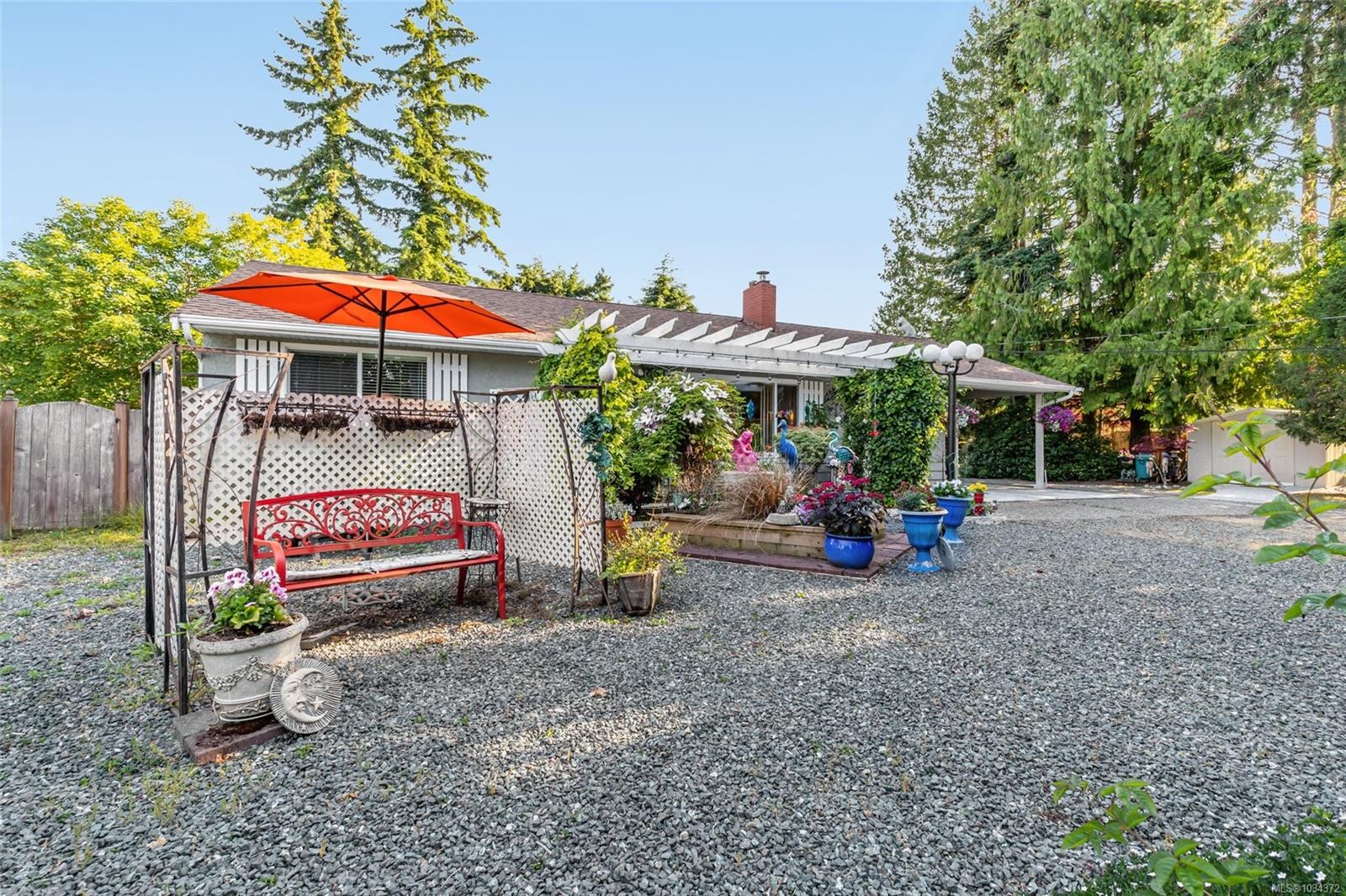 1226 Centre Rd, Qualicum Beach, BC