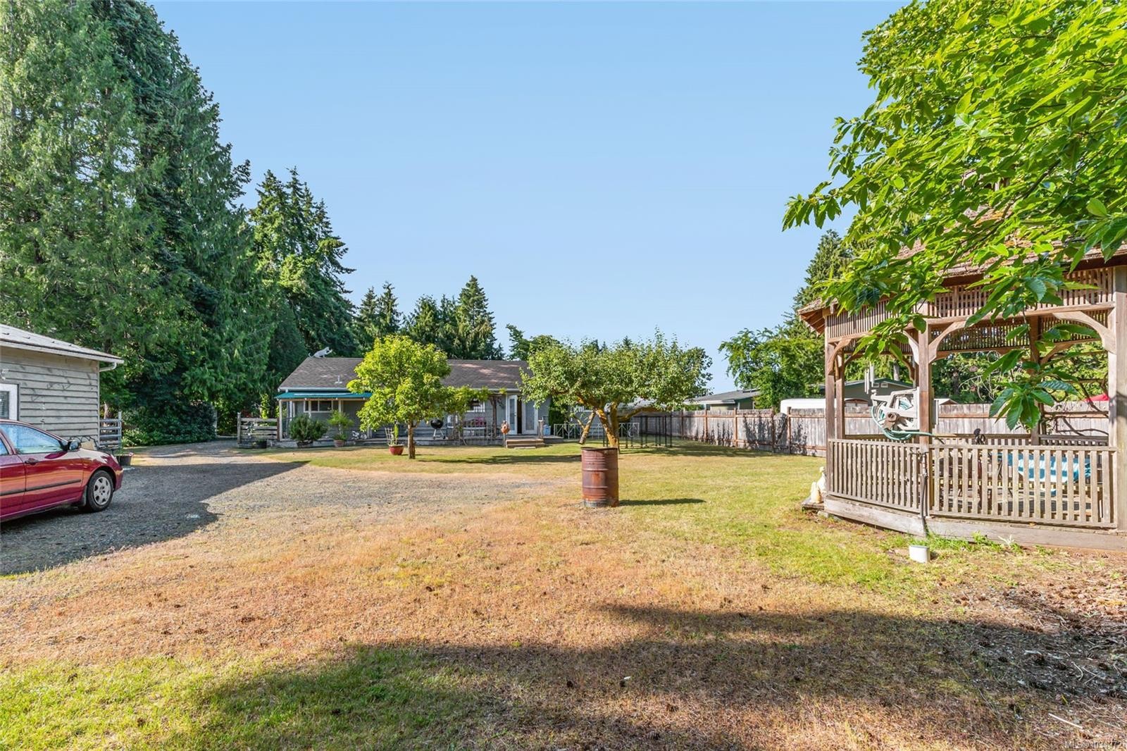 1226 Centre Rd, Qualicum Beach, BC
