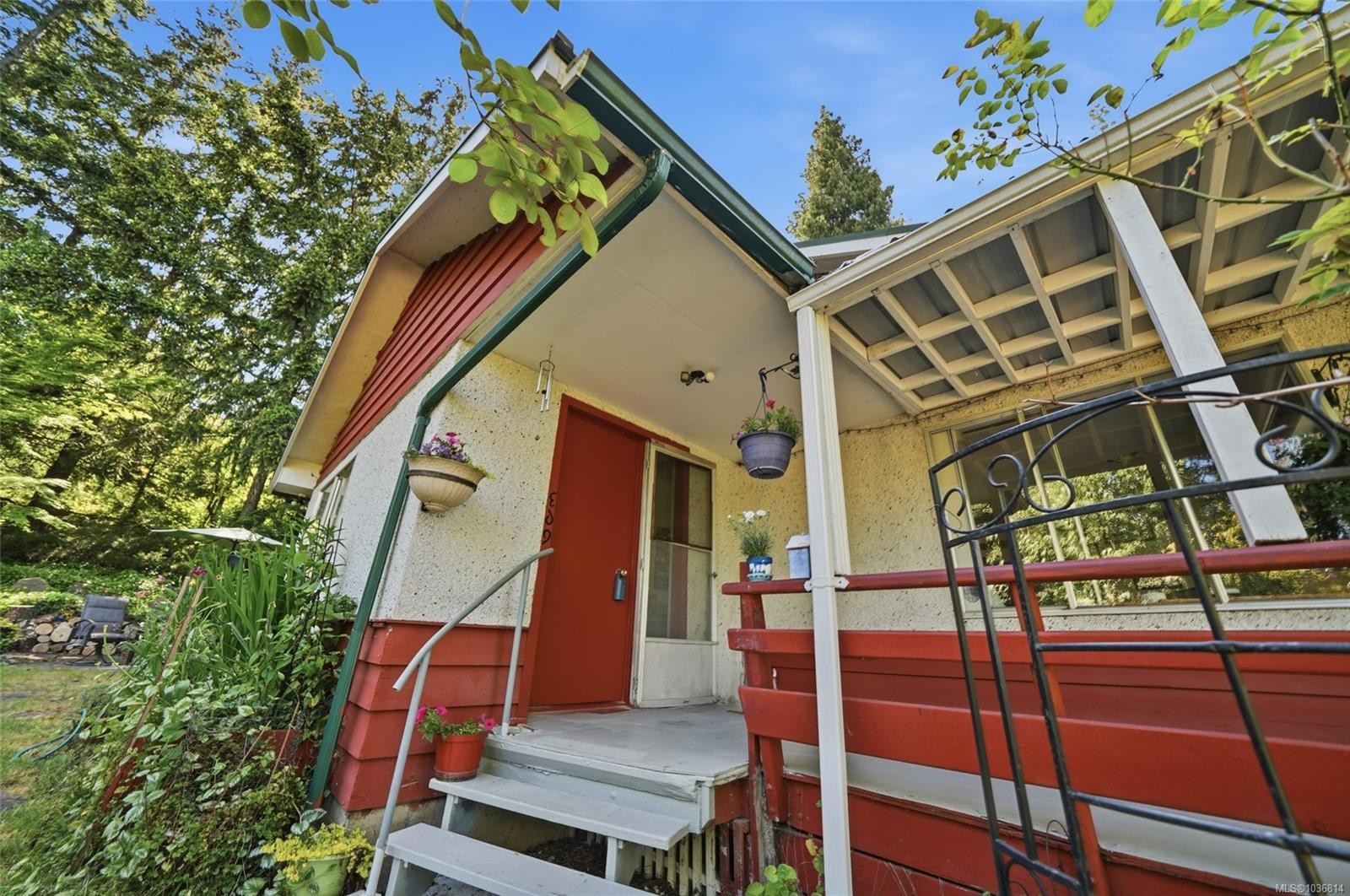 369 Baker Rd, Ladysmith, BC