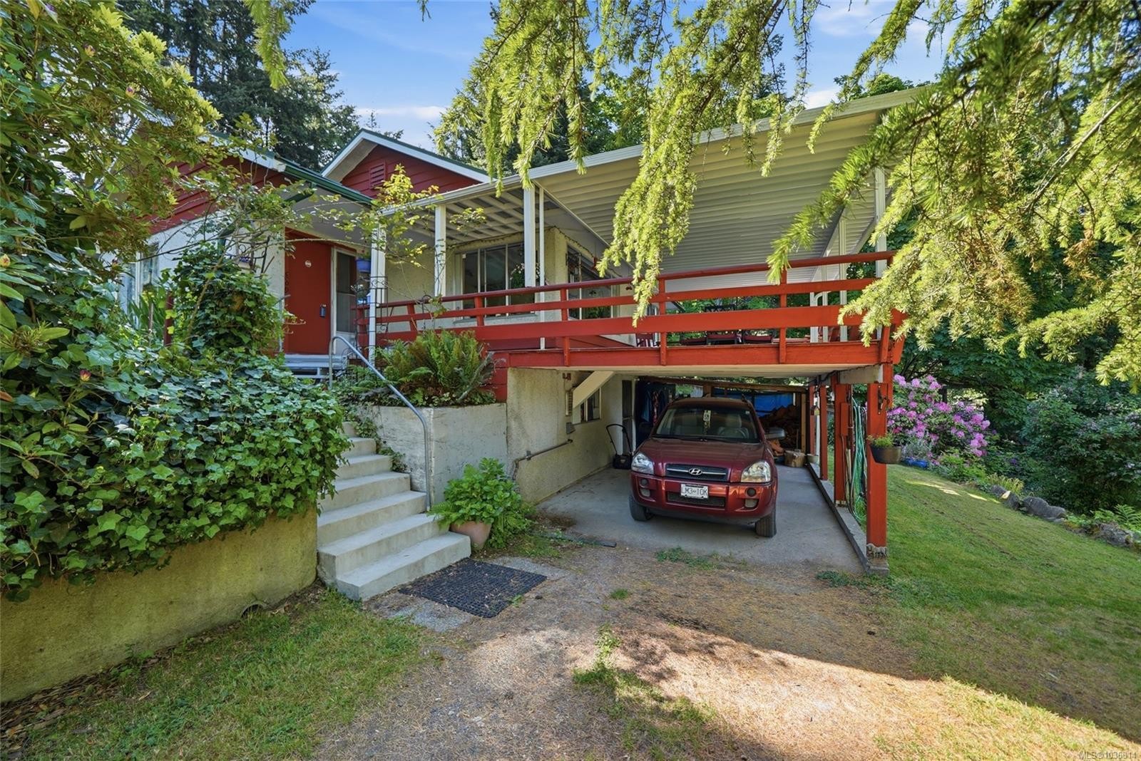 369 Baker Rd, Ladysmith, BC