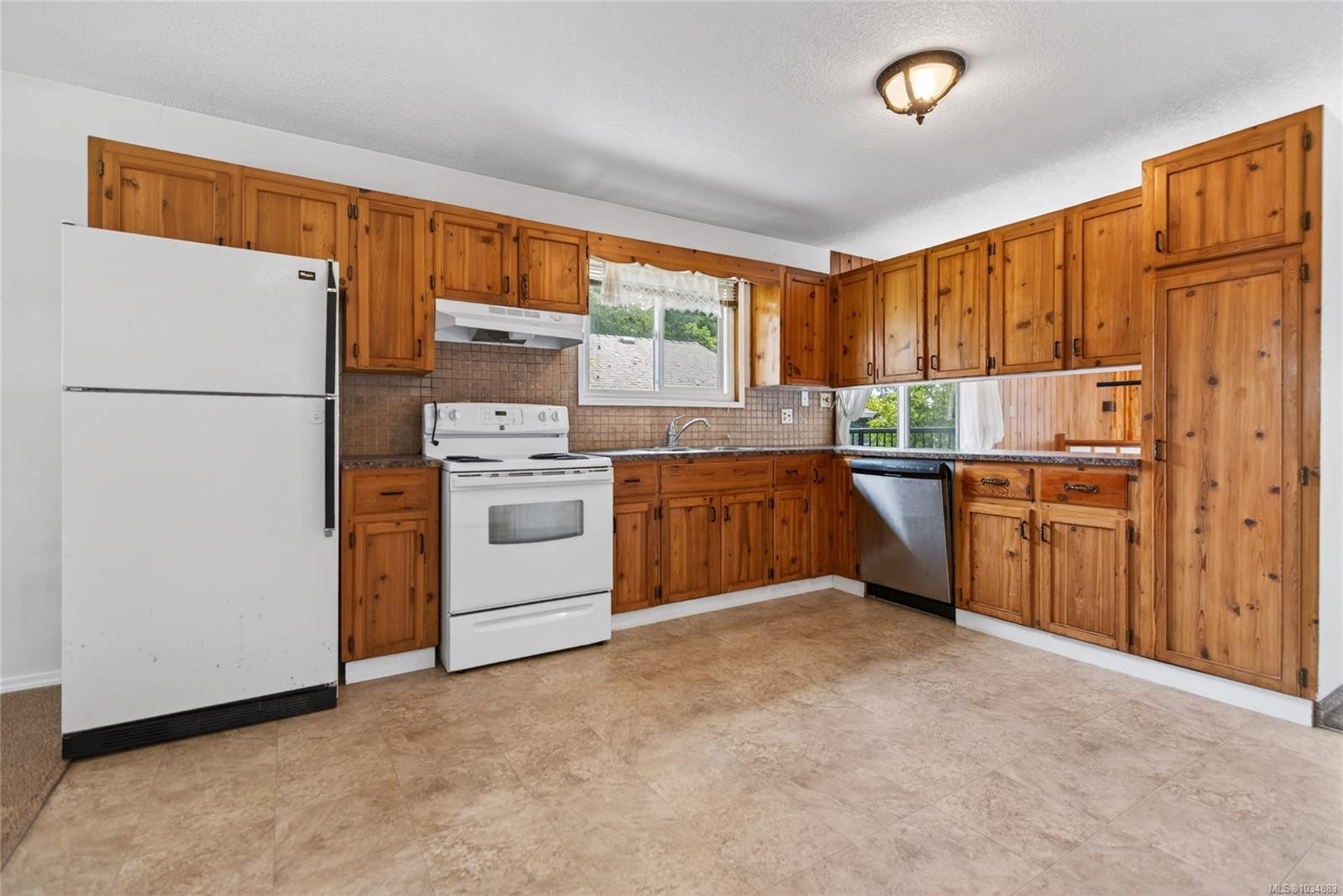 684 Robron Rd, Campbell River, BC