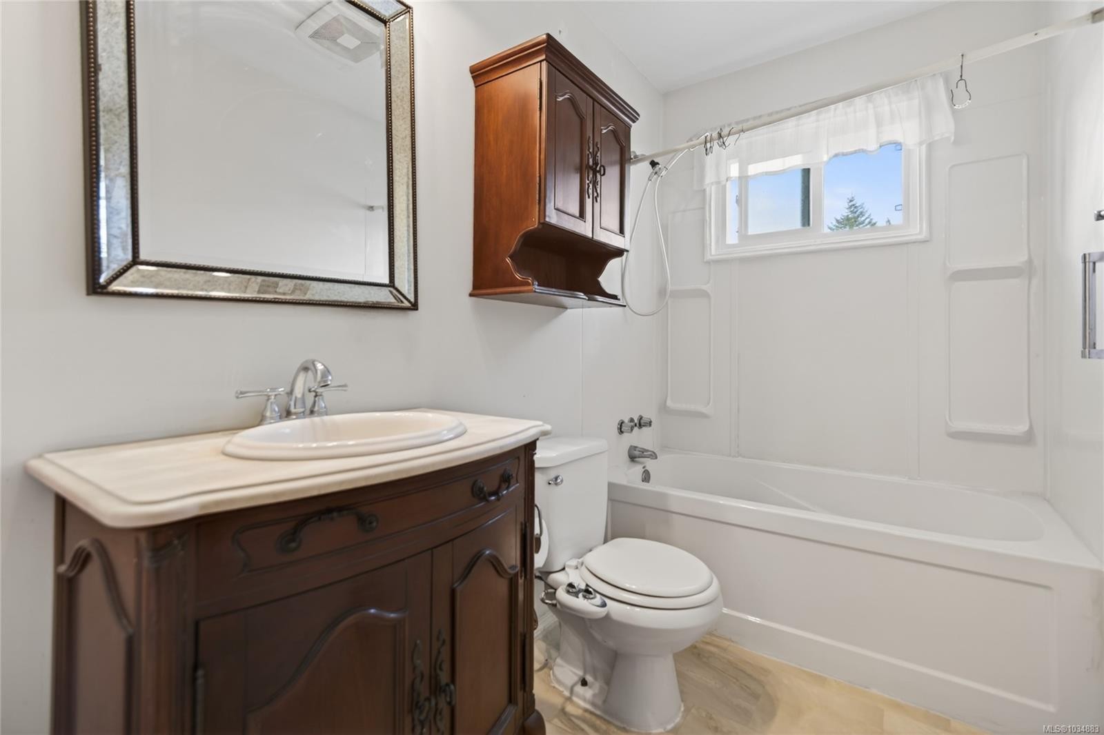 684 Robron Rd, Campbell River, BC