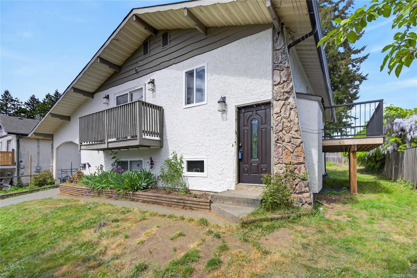 684 Robron Rd, Campbell River, BC
