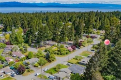 600 Sumac Dr Qualicum Beach, BC V9K 1A8