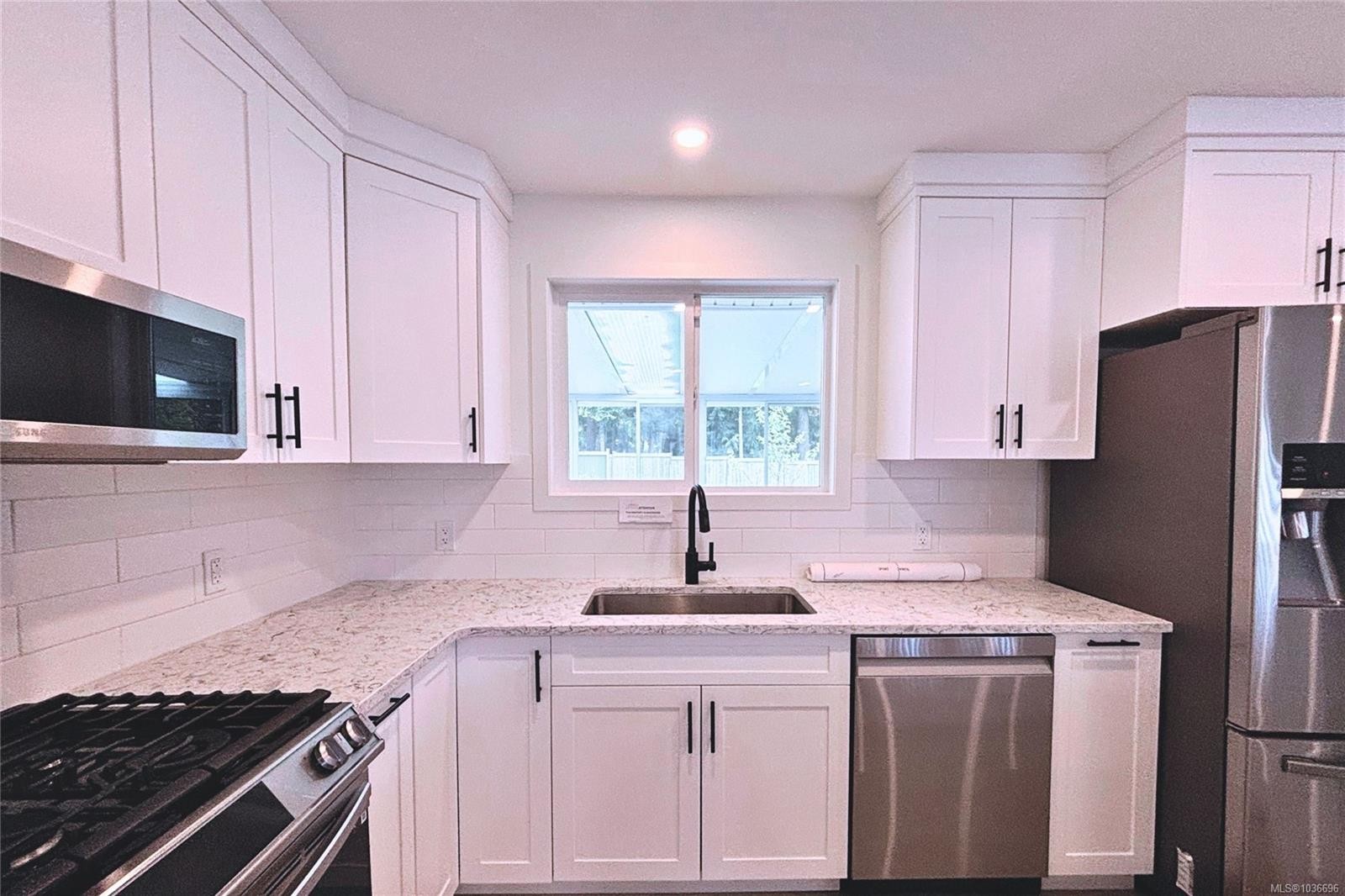600 Sumac Dr, Qualicum Beach, BC