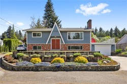 376 Aldous Rd Qualicum Beach, BC V9K 1M1