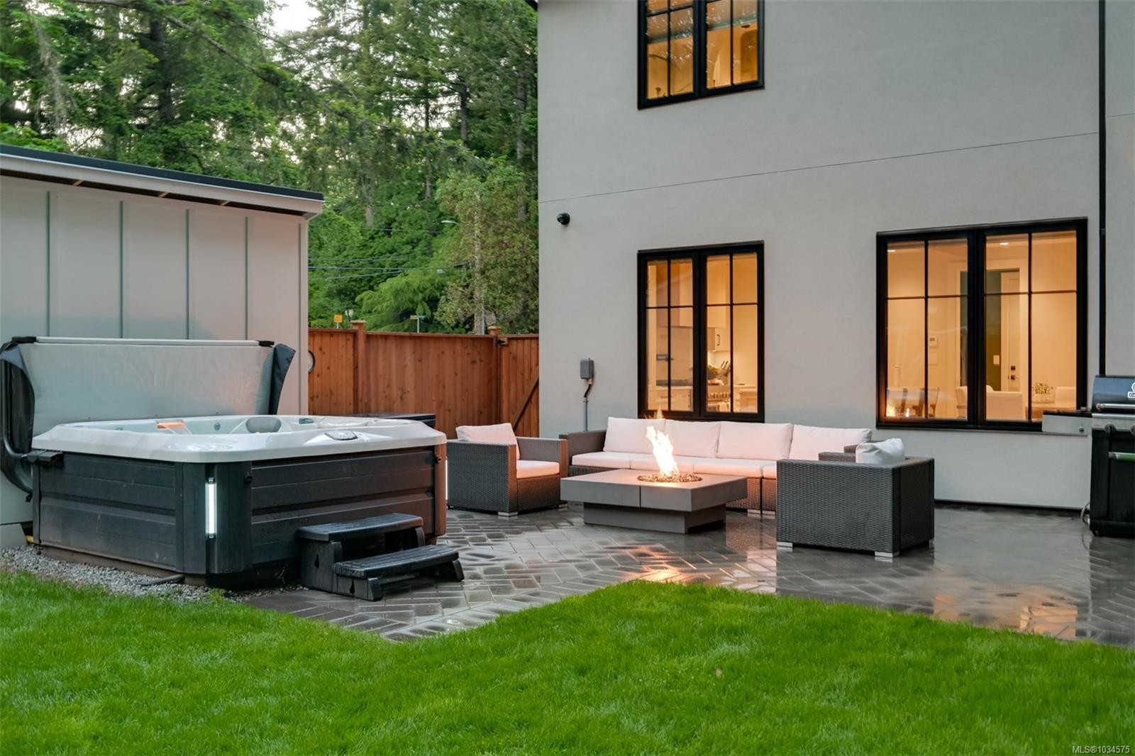 5157 Del Monte Ave, Saanich, BC