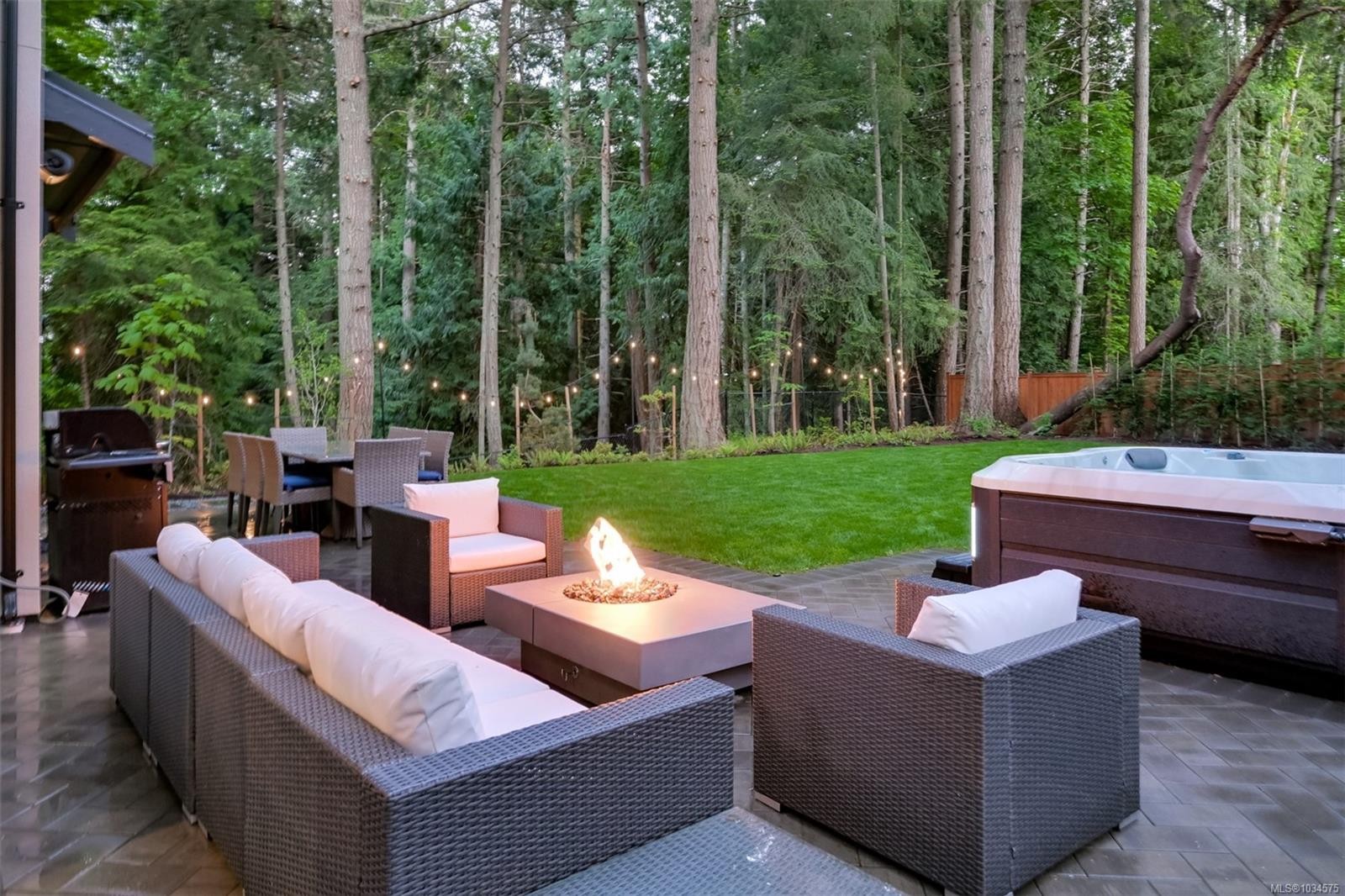 5157 Del Monte Ave, Saanich, BC