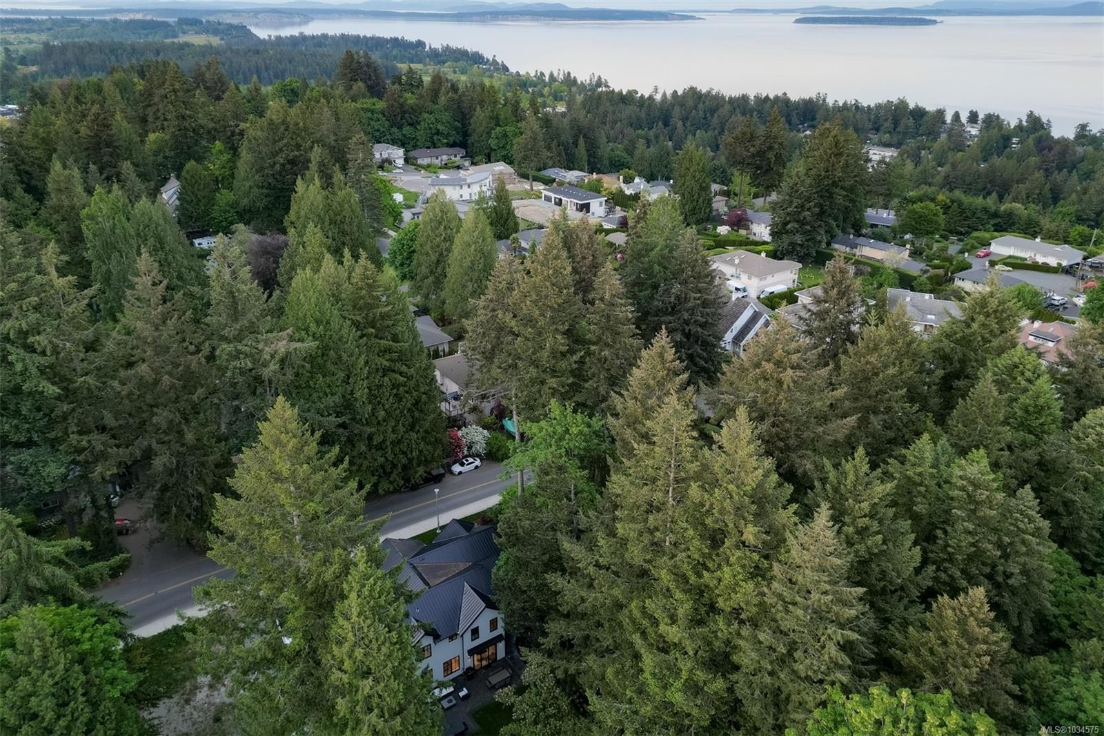 5157 Del Monte Ave, Saanich, BC