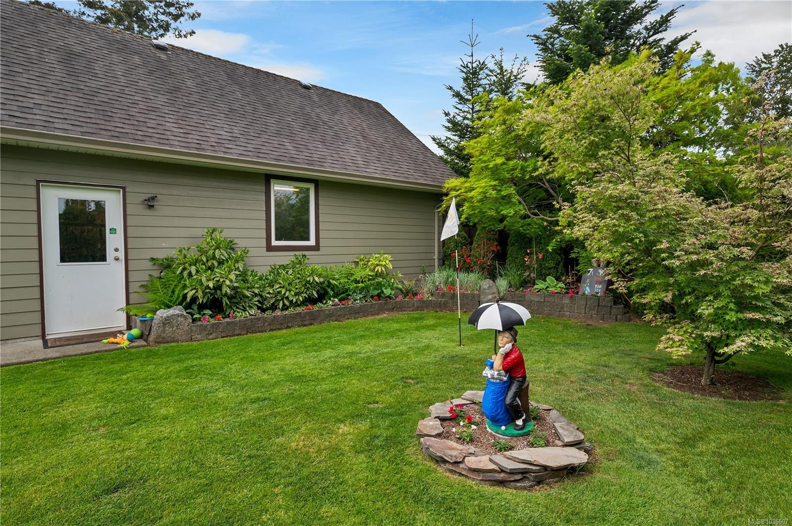 240 Carolyn Rd, Campbell River, BC