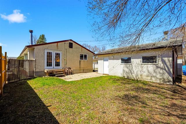104 Brelade St, Winnipeg, MB