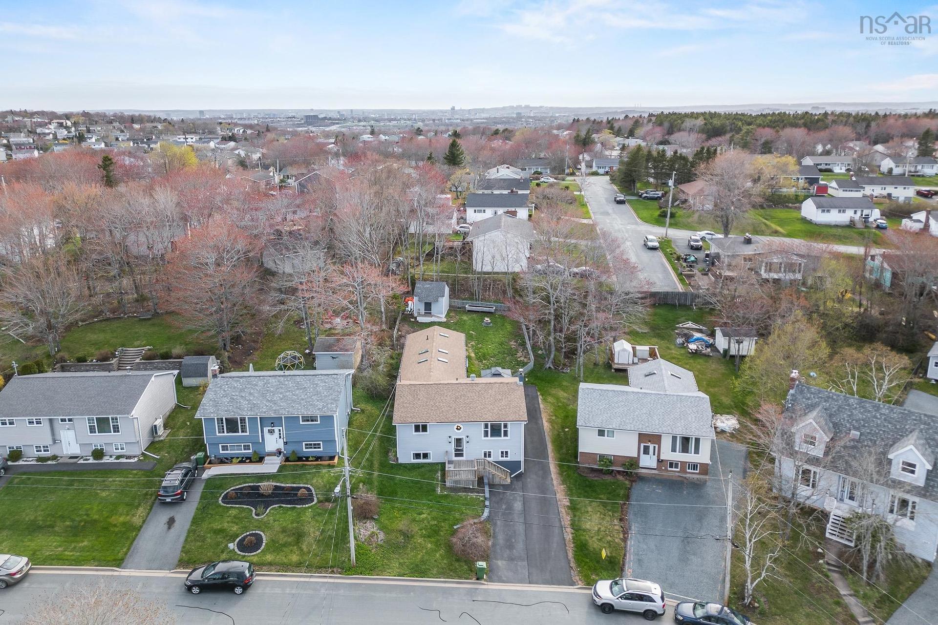 12 Wamphray Crescent, Dartmouth, NS