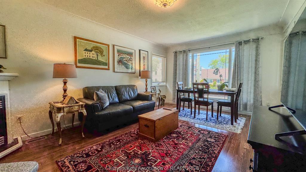 94 Stanley Avenue, Chatham, ON