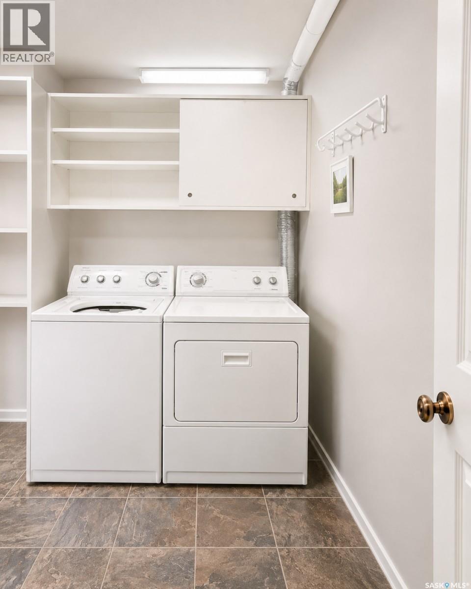102 419 Main Street, Saskatoon, SK - Indoor Photo Showing Laundry Room