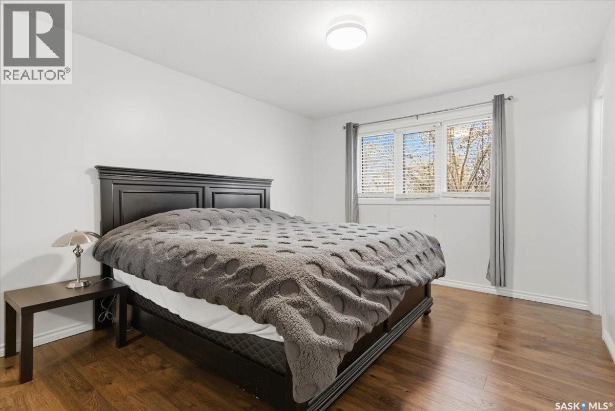 182 Lincoln Drive, Regina, SK - Indoor Photo Showing Bedroom