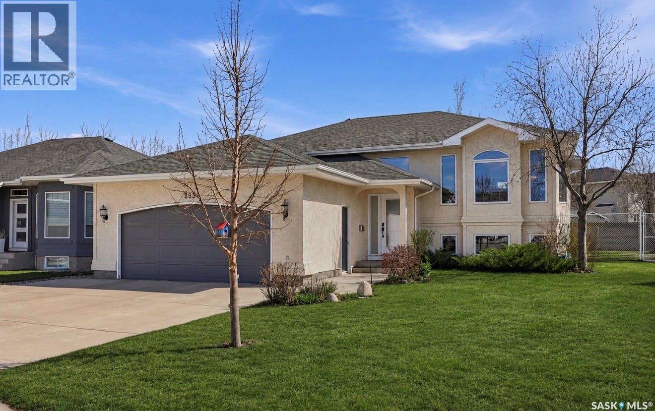 502 Lemay Crescent, Saskatoon, SK - Outdoor With Facade